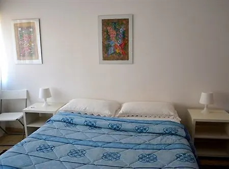 فندق مبيت وإفطار Mestrina 5*